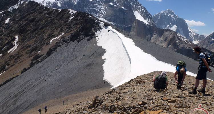 Trekking au pied du pic Aksu - Central Asia Travel LP  1