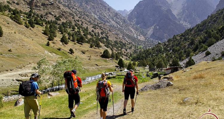 Heartland of the Fann mountains - Central Asia Travel LP  3