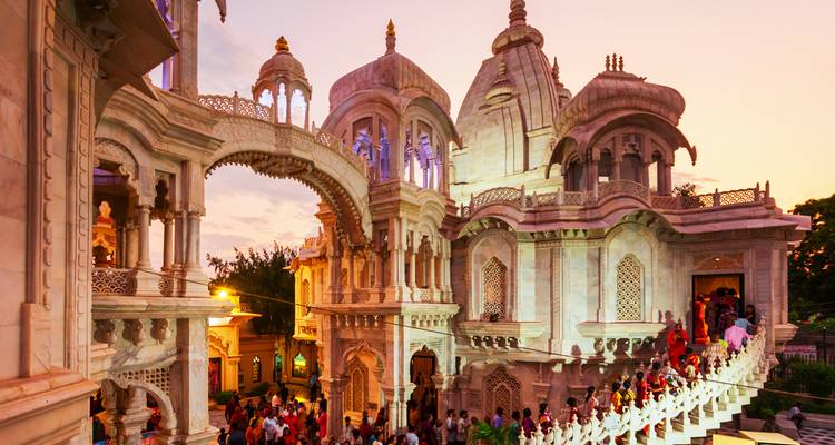 Paquete turístico de Mathura y Vrindavan con el Taj Mahal (3 noches/4 días) - Yoganshi Travel 6