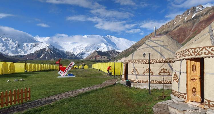 Montée au pic Yukhin (5130 m) - Central Asia Travel LP  1