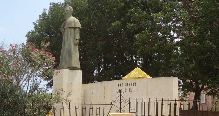 Expédition culturelle et tribale dans le sud de l'Angola 12 jours/11 nuits - Across Africa Tours & Travel 1
