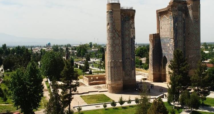 WALKING IN THE FOOTSTEPS OF KINGS: AN UZBEKISTAN TOUR - Receptivo Aborigen Tours 7