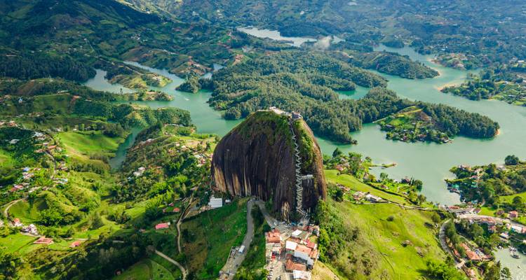 Colombia Bucketlist: Colorful Cities Meet Caribbean Vibes - journaway 7