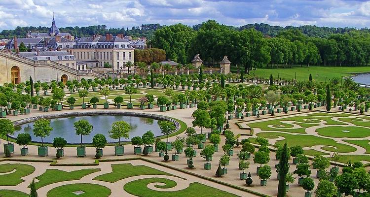 Spotlight on Paris  (2026) - Collette 7