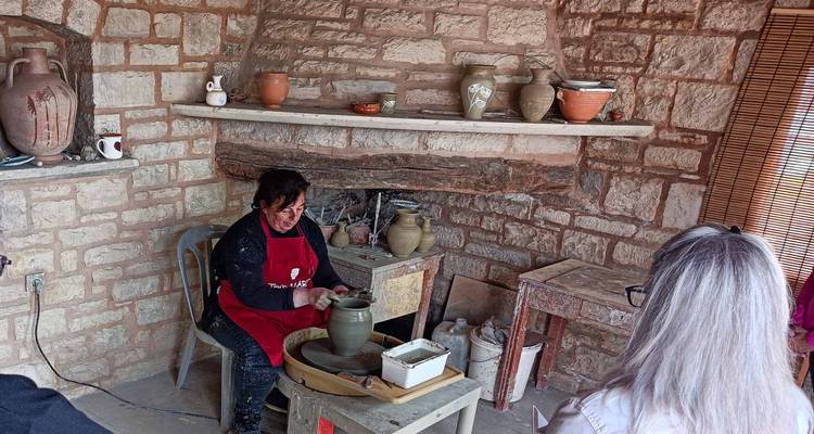 Charming Crete | Semi-Private 8-Day Guided Tour - Pictours of Greece 9
