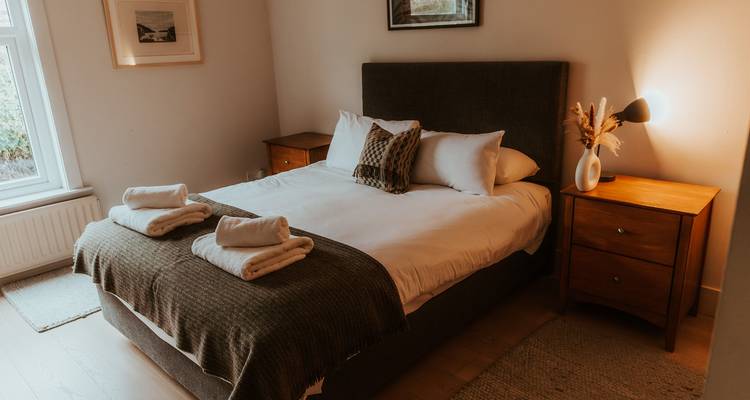 Comfortable and well-decorated bedroom