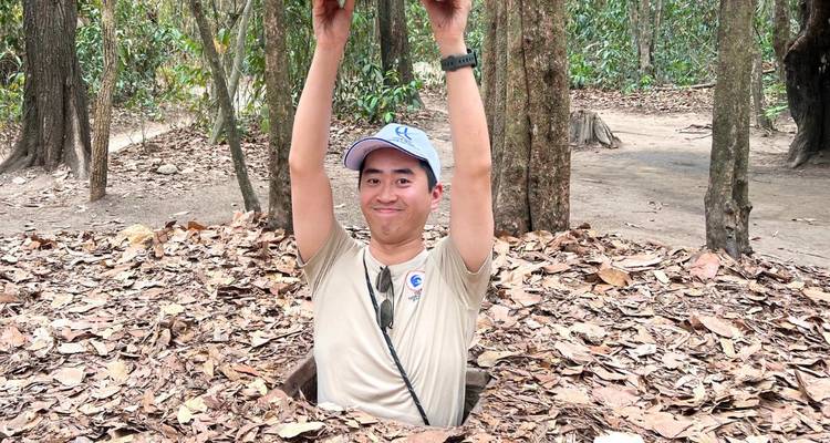 Ho Chi Minh : Visite de groupe à la demi-journée des tunnels de Cu Chi avec droits d'entrée, transferts et boissons - Luco Travel & Trade  1