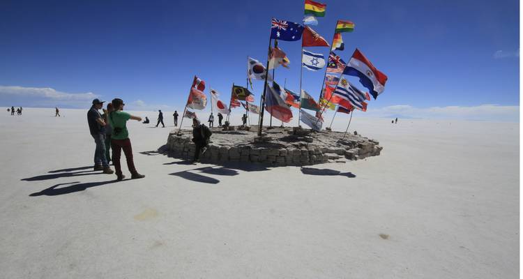 6 Days Atacama Desert & Uyuni Express: A Journey Through Otherworldly Landscapes - Responsible Travel South America 3