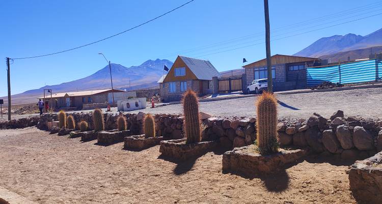 6 Days Atacama Desert & Uyuni Express: A Journey Through Otherworldly Landscapes - Responsible Travel South America 9