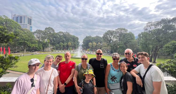 Excursión de un día a Ciudad Ho Chi Minh - Luco Travel & Trade  1