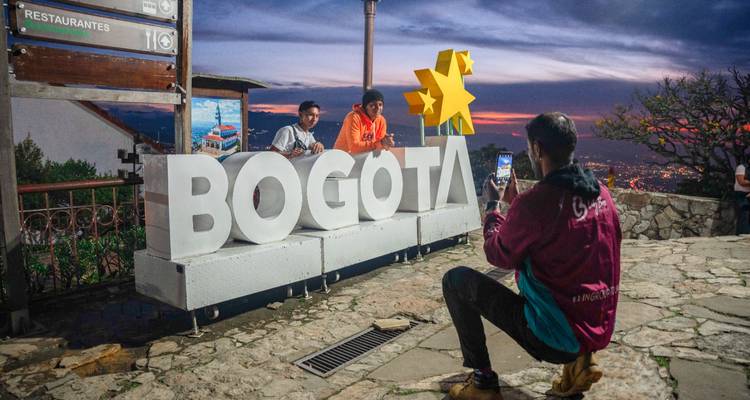 Aventura de 8 días por Bogotá, Eje cafetero y Medellín - Latin Adventures 1