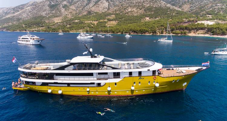 Bellezas naturales de Croacia con crucero por el Adriático Dubrovnik - Split - Kompas 3
