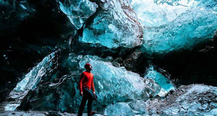 2 Day South Coast Iceland, Black Sand Beach & Glacier Lagoon Small Group Tour with Optional Ice Cave - BusTravel Iceland 6