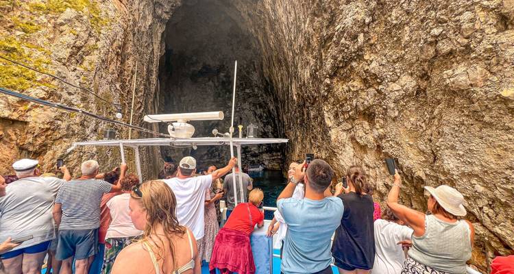 Desde Tirana, excursión de 8 días: Viaje Completo Riviera Albanesa: Vlora, Gjipe, Parque Nacional de Llogara, Castillo de Lekuras, Islas Ksamil, Parque Nacional de Butrint, Isla de Sazan- Península de Karaburun - LIT Travel and Tours  10