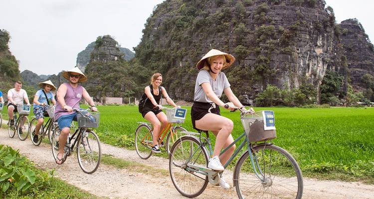 Hanoi to Siem Reap Youth Adventure  - 21 days - On The Go Tours 3