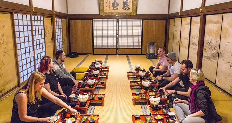 Highlights of Japan Youth Adventure  - 17 days - On The Go Tours 9