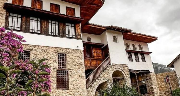 From Tirana: One Day trip to Kruja, Scanderbeg Museum , Old Bazzar - LIT Travel and Tours  3