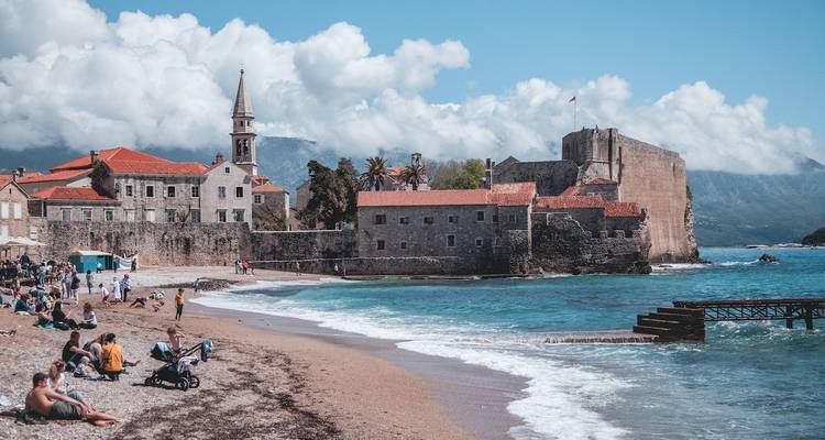 Au départ de Tirana, excursion d'une journée : Budva et Kotor - LIT Travel and Tours  1