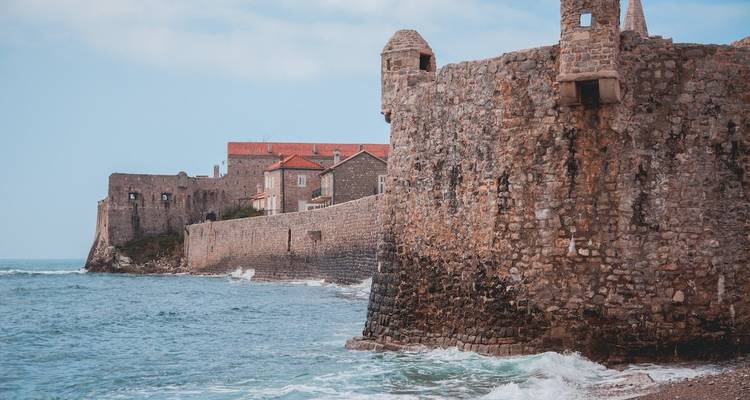 Au départ de Tirana, excursion d'une journée : Budva et Kotor - LIT Travel and Tours  8