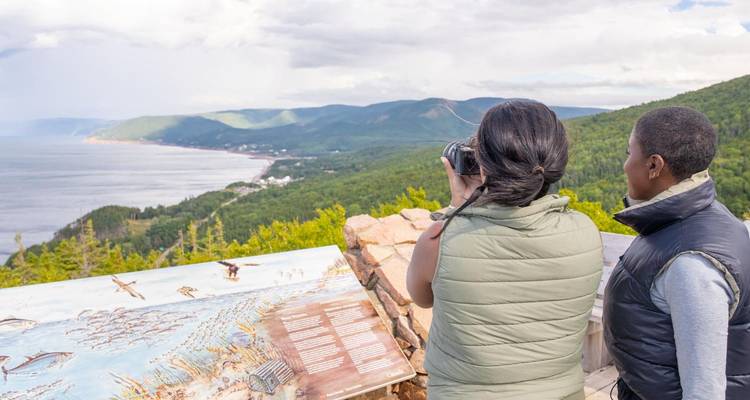 De Halifax aux Highlands : Un voyage en voiture dans la nature, la culture et les saveurs - Landsby 10