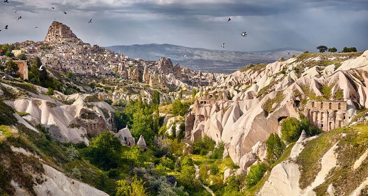 Excursión Privada de Lujo de 3 Días a Capadocia, la Ciudad Antigua de Hattusa y Ankara - Emoji Tourism 6