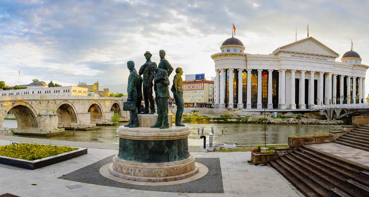 Perles d'Albanie, de Macédoine du Nord et du Kosovo en 9 jours - Enjoy Travel and Tours 1