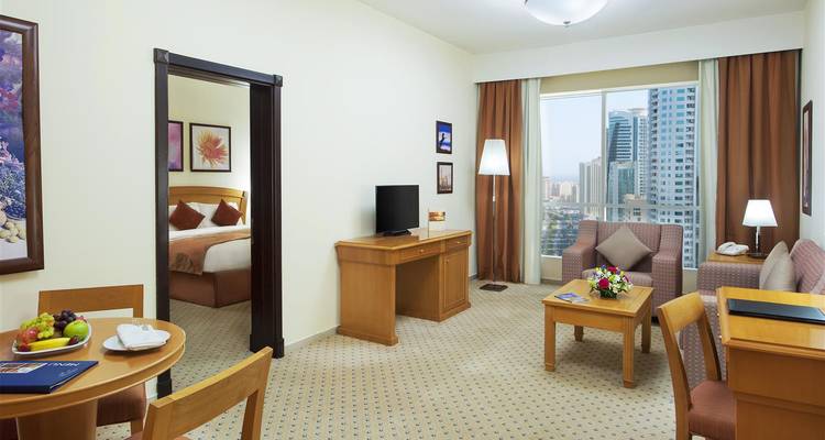 5 días en el Golden Tulip Hotel Apartments Sharjah - STM Tours LLC 7