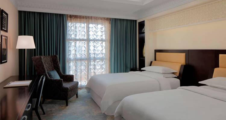 5 Day at Sheraton Sharjah Beach Resort & Spa - STM Tours LLC 2