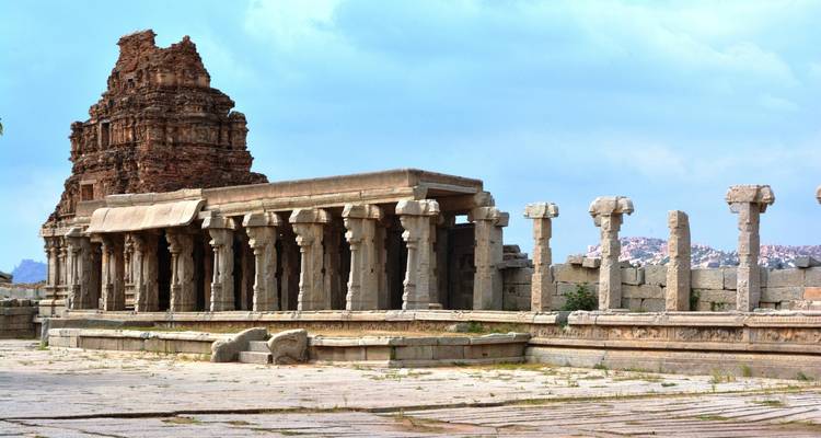 India: Ancient Ruins & Kerala Beaches - G Adventures 3