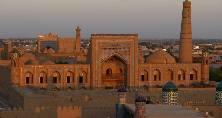 Aventura en los 5 Stans - Turkmenistán Uzbekistán Tayikistán Kirguistán Kazajstán - Bucket List Group Travel LLC 6