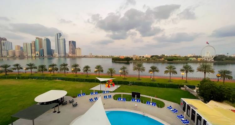 5 jours à l'hôtel Holiday International Sharjah - STM Tours LLC 3