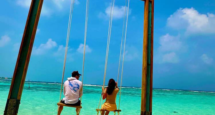 Escapada de ensueño de 7 días a las Maldivas: Dicha de sol, arena y snorkel - Autopia Tours 1