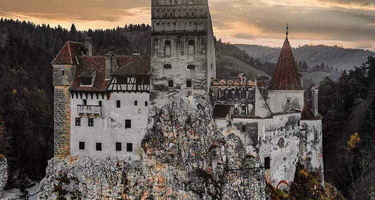 Expérience de luxe de 7 jours : Les meilleurs vins de Roumanie, un château de conte de fées, des villes médiévales et des joyaux cachés - Transylvania Discovery Tours 8