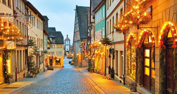 Magnífica Europa con Navidad y Nochevieja Budapest → Ámsterdam (2026) - APT 1