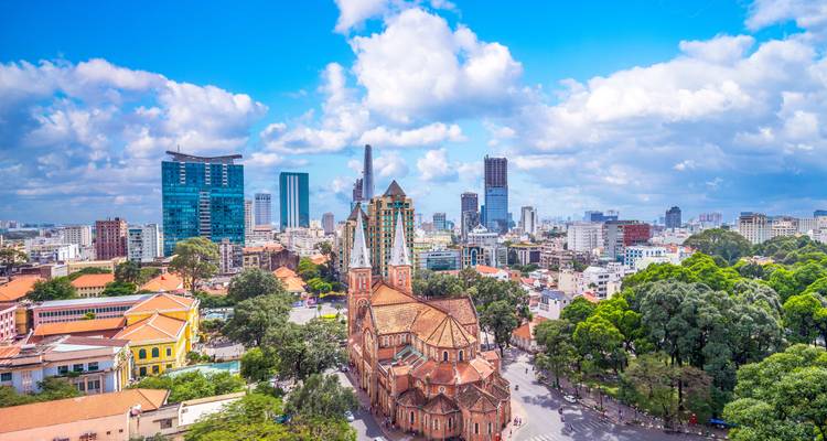 Vibin' in Vietnam: Lantern Lanes & Pagoda Paths (10 destinations) - journaway 4