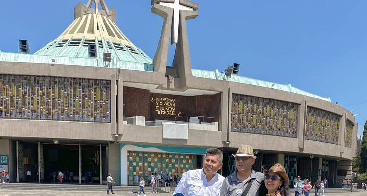 The Best of Mexico City: Teotihuacan, Basilica of Guadalupe, Xochimilco, Coyoacan & Frida Kahlo Museum - Amigo Tours 1