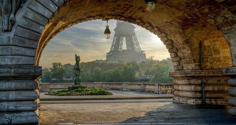 5 Day Paris, Versailles and Disneyland - STM Tours LLC 8
