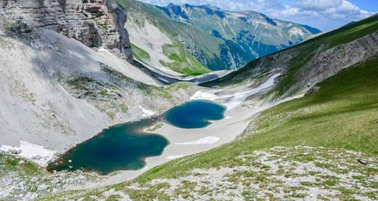 La Dolce Vita: The Italian Dream on Four Wheels - Worldee 4