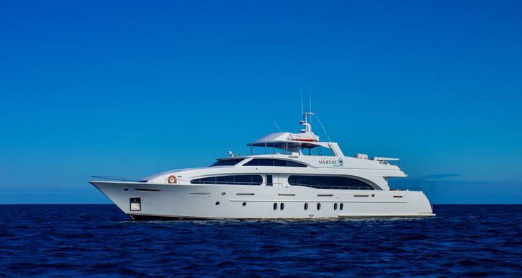 Crucero Grand Majestic - 8 días itinerario B - Royal Galapagos 1