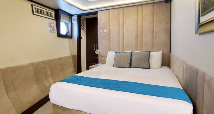 Crucero Grand Majestic - 8 días itinerario B - Royal Galapagos 10