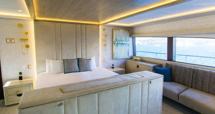 Grand Majestic 4 jours A - Royal Galapagos 8