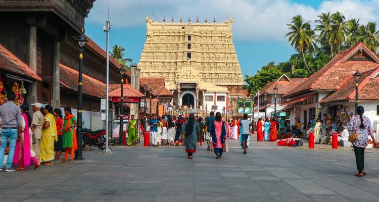 India Essence of Kerala: Hills, Backwaters & Beaches – 11 Days - Vijay India Tours 6