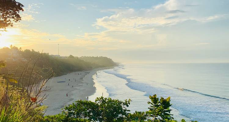 India Essence of Kerala: Hills, Backwaters & Beaches – 11 Days - Vijay India Tours 2