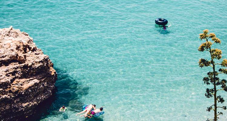 Les plages secrètes du Vietnam dévoilées : Votre escapade paradisiaque de 8 jours, plongée en apnée et parapente - Up Travel Vietnam 4