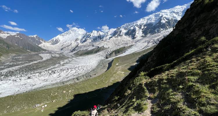 Traversée du camp de base de Rakaposhi et Diran - Exploria 9