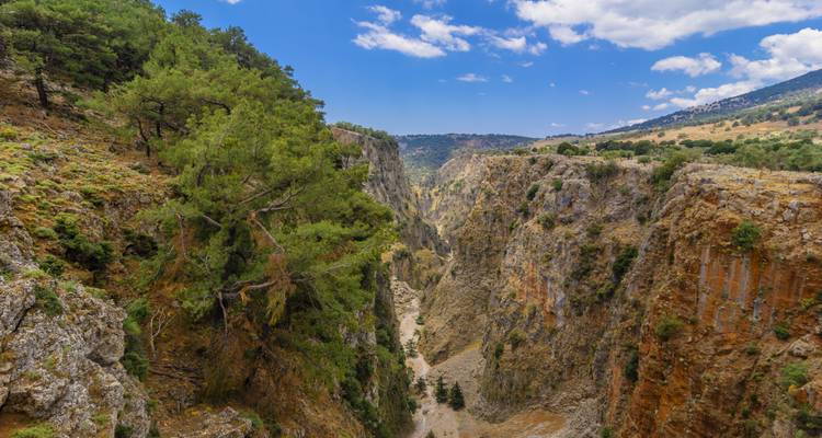 Island hopping Crete & Santorini: From hidden places to white villages (from Chania to Oia) (from Chania to Oia) - journaway 2