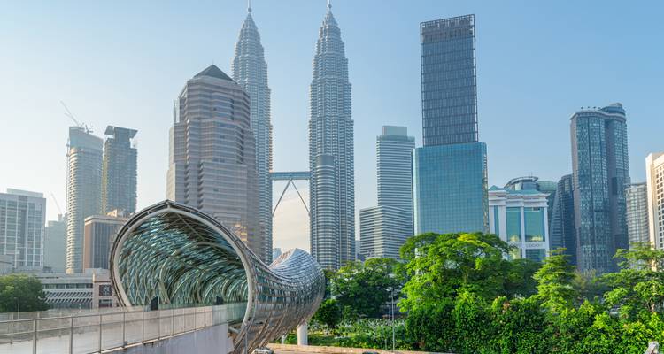 Asia Country Hopping: Palm Trees & Rooftop Views (from Kuala Lumpur to Canggu) - journaway 3