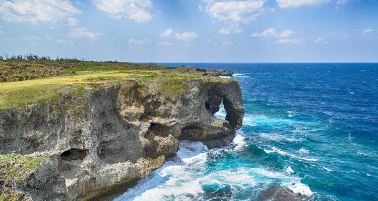 Japan goes Okinawa : Sushi, Shinto & Sunshine Vibes (6 destinations) - journaway 3