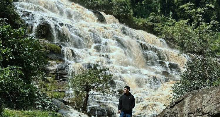 5-Day Cultural & Nature Tour in Chiang Mai: Temples, Elephants & Hill Tribe Village - Open Asia Travel  10