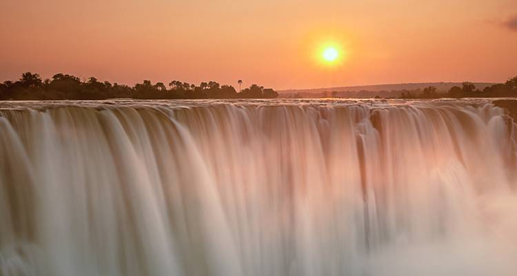 1 Day - Guided Victoria Falls Tour - Knap Tours Limited 1